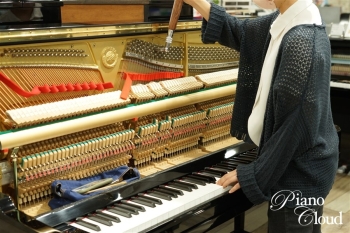 中古アップライトピアノ　UX10BL