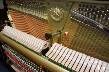 中古アップライトピアノ YU33SD