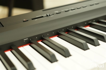 電子ピアノ　P-125a