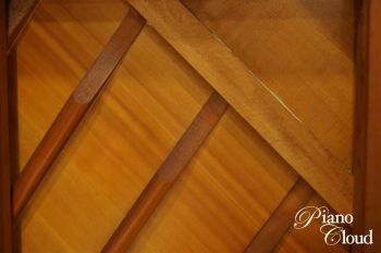 中古アップライトピアノ　U1H