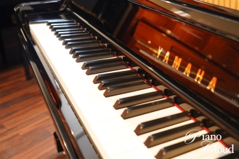 中古アップライトピアノ UX100