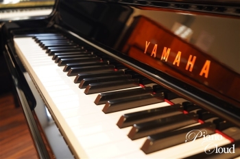 中古アップライトピアノ UX100