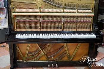 中古アップライトピアノ U300