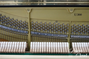 中古アップライトピアノ U300