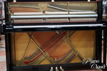 中古アップライトピアノ b113