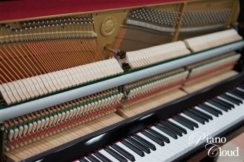 中古アップライトピアノ b113