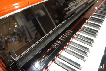 中古電子ピアノ F01