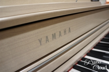 電子ピアノ Clavinova CLP-745(展示品限り)