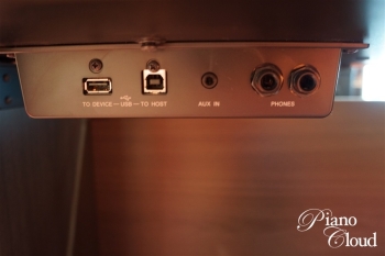 電子ピアノ Clavinova CLP-735(展示品限り)