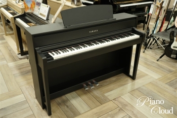 中古電子ピアノ　CLP-775B