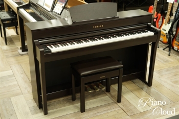 中古電子ピアノ　CLP-735R