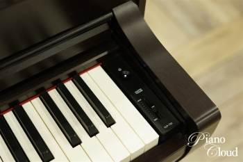 中古電子ピアノ　CLP-735R