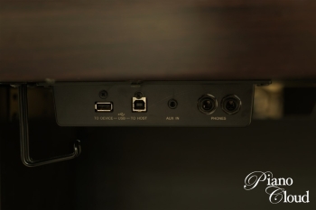 中古電子ピアノ　CLP-735R