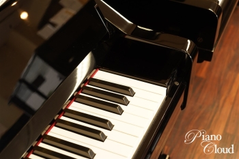 中古アップライトピアノ YU1