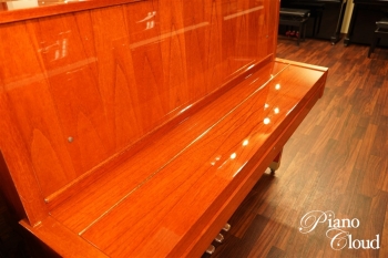 中古アップライトピアノ W104