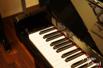 中古アップライトピアノ UX-1