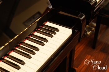 中古アップライトピアノ UX-1