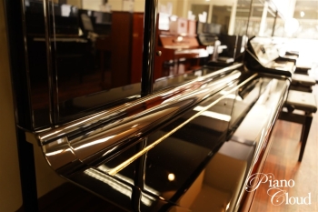 中古アップライトピアノ UX-1