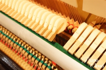 中古アップライトピアノMC10BL