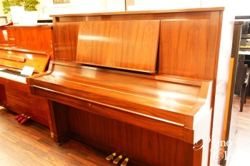 中古アップライトピアノ W101