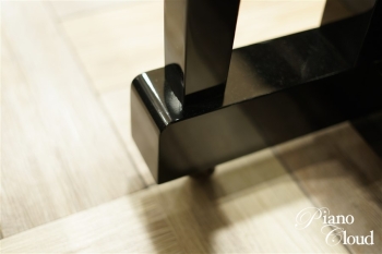 中古アップライトピアノ　UX