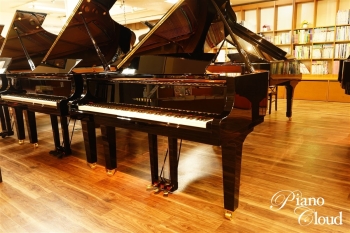 グランドピアノ C3X