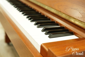 中古アップライトピアノ W103B