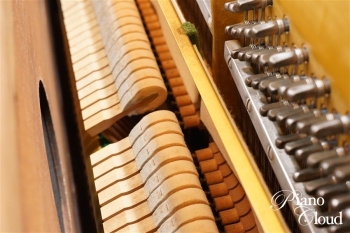 中古アップライトピアノ W102