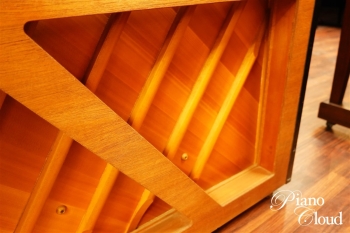 中古アップライトピアノ YUA