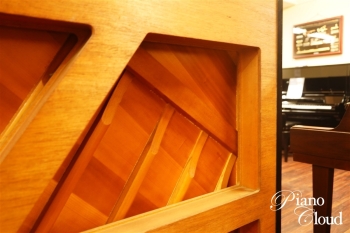 中古アップライトピアノ YUA