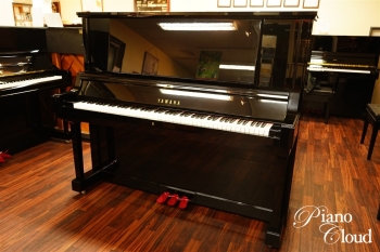 中古アップライトピアノ YUA