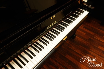 中古アップライトピアノ YUA