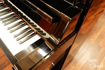 中古アップライトピアノ YUA