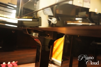 中古アップライトピアノ YUA
