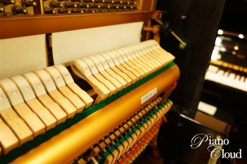 中古アップライトピアノ YUA