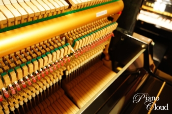 中古アップライトピアノ YUA