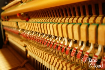 中古アップライトピアノ YUA