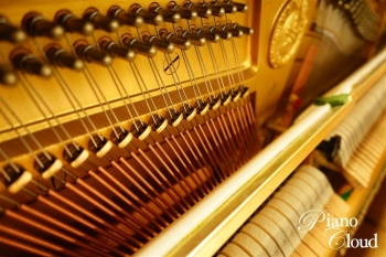 中古アップライトピアノ YUA