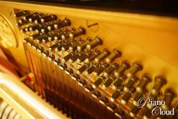 中古アップライトピアノ YUA