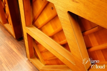 中古アップライトピアノ YUA