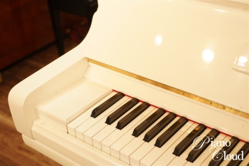 中古アップライトピアノ U3H　ホワイト