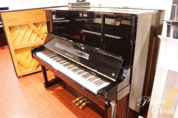 中古アップライトピアノYUX
