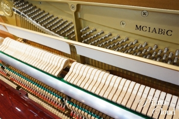 中古アップライトピアノMC1Bic