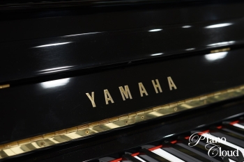 中古アップライトピアノ YUX