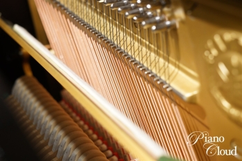 中古アップライトピアノ YUX