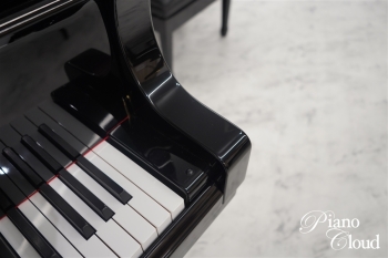 中古グランドピアノ B-211