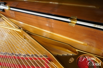 中古グランドピアノ B-211