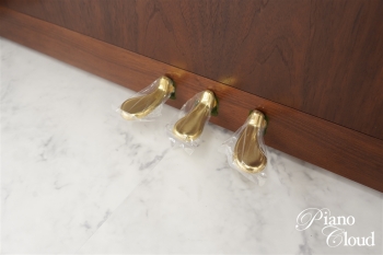 アップライトピアノ T-122 Tradition（ウォルナット艶消）