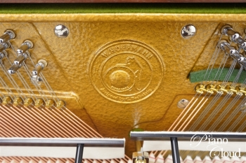 アップライトピアノ T-122 Tradition（ウォルナット艶消）