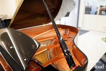 グランドピアノ C3X